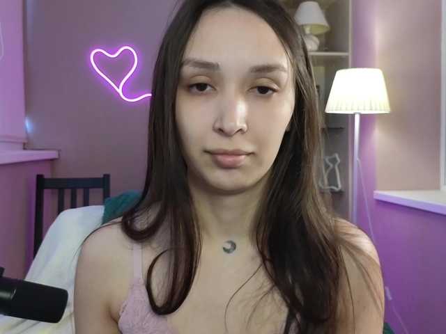 dlllvi live cam on BongaCams
