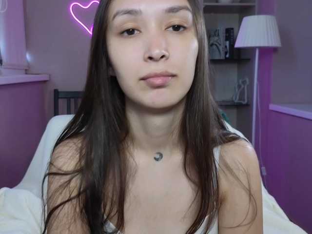 dlllvi live cam on BongaCams