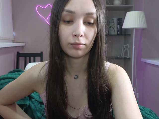 dlllvi live cam on BongaCams