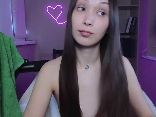 dlllvi live cam on BongaCams