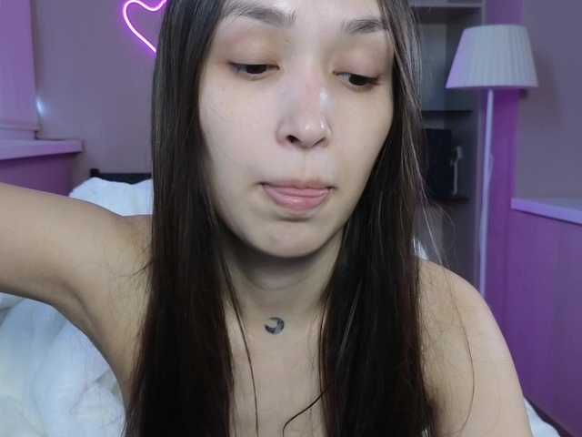dlllvi live cam on BongaCams