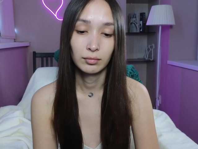 dlllvi live cam on BongaCams
