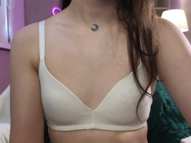 dlllvi live cam on BongaCams