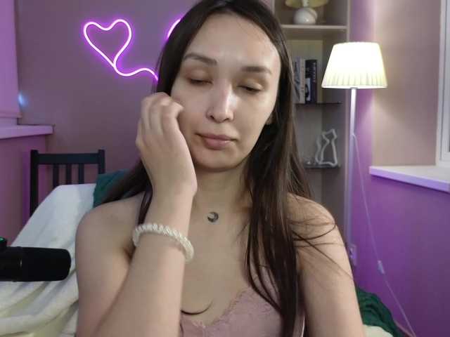 dlllvi live cam on BongaCams