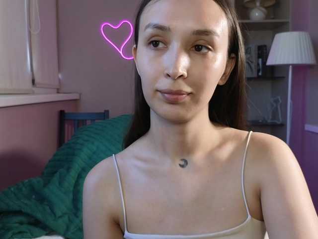 dlllvi live cam on BongaCams
