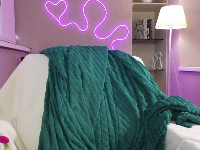 dlllvi live cam on BongaCams