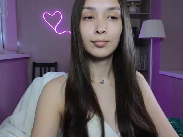 dlllvi live cam on BongaCams
