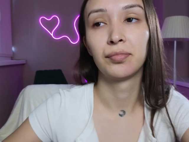 dlllvi live cam on BongaCams