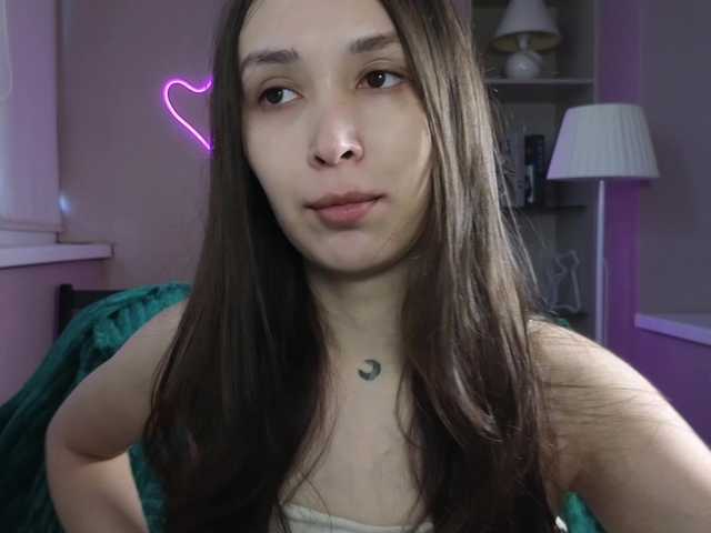 dlllvi live cam on BongaCams