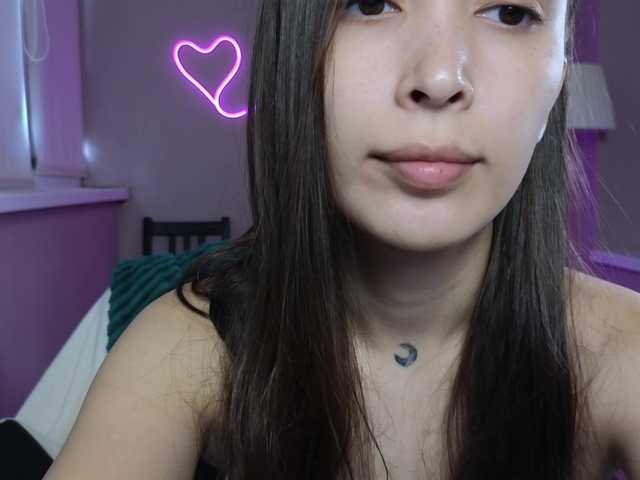 dlllvi live cam on BongaCams