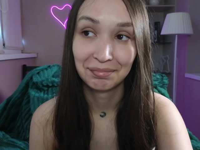 dlllvi live cam on BongaCams