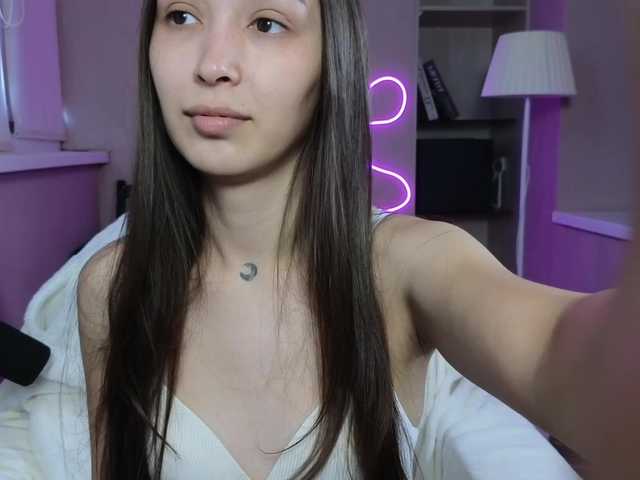 dlllvi live cam on BongaCams
