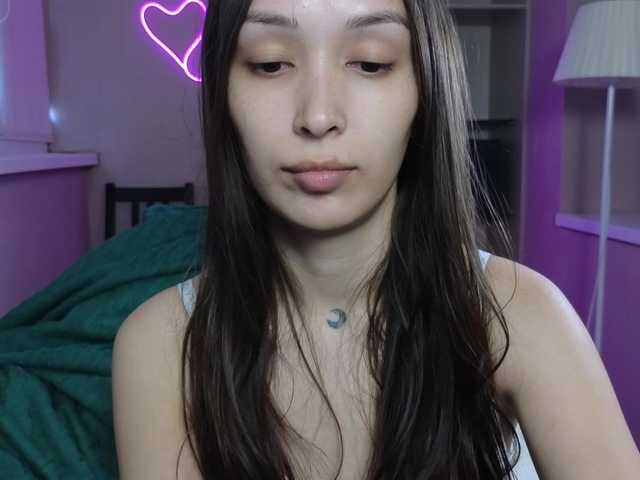 dlllvi — live female cam