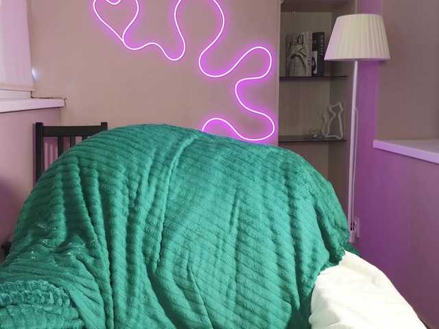 dlllvi live cam on BongaCams