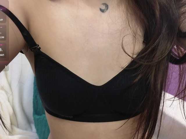 dlllvi live cam on BongaCams