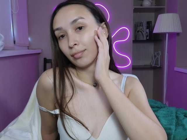 dlllvi live cam on BongaCams
