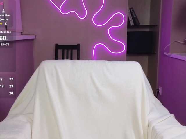 dlllvi live cam on BongaCams