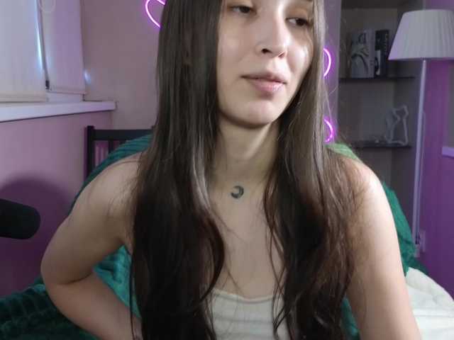 dlllvi live cam on BongaCams