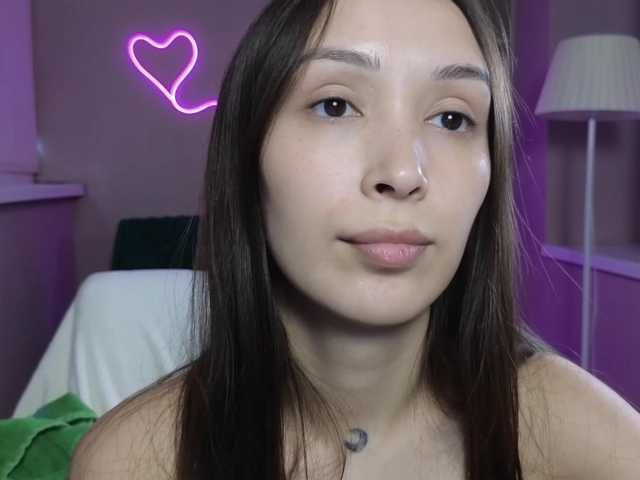 dlllvi live cam on BongaCams