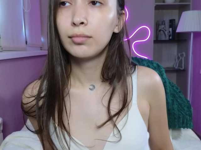dlllvi live cam on BongaCams