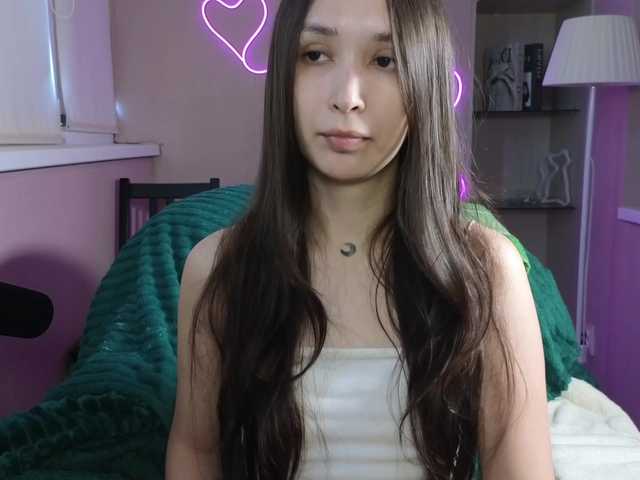 dlllvi live cam on BongaCams
