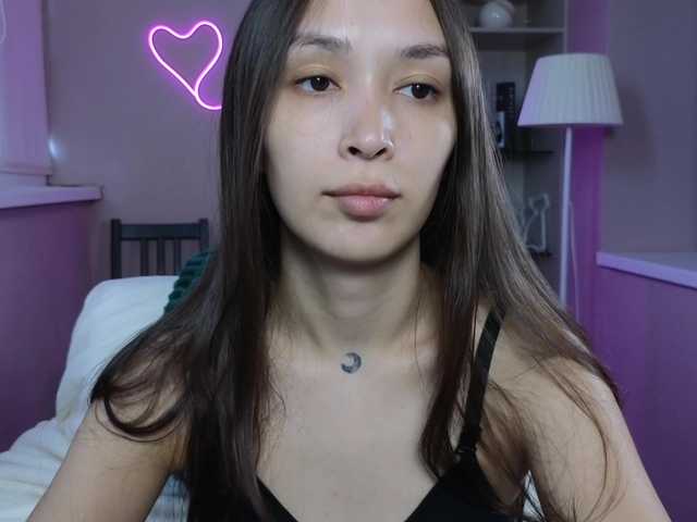 dlllvi live cam on BongaCams