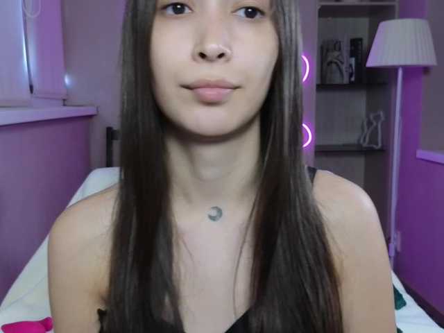 dlllvi live cam on BongaCams