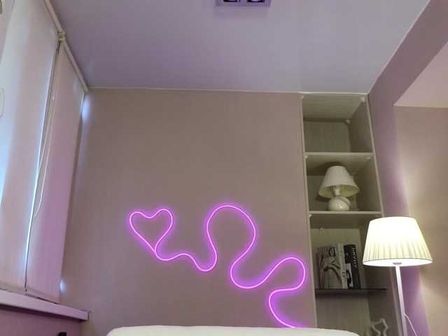 dlllvi live cam on BongaCams