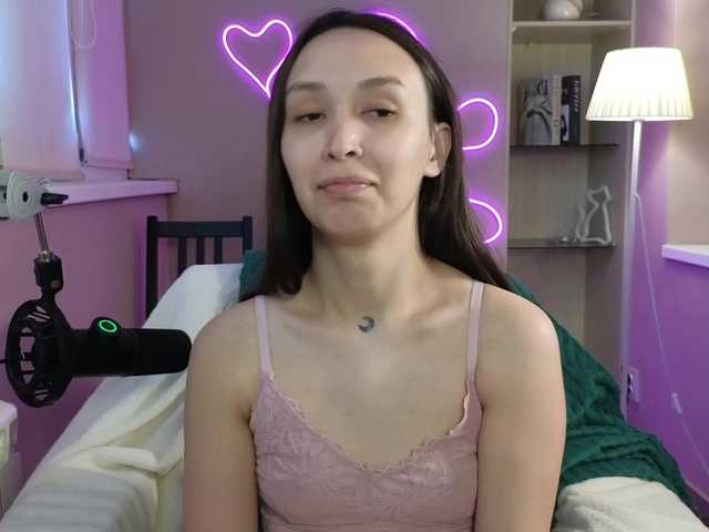 dlllvi live cam on BongaCams