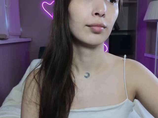 dlllvi live cam on BongaCams