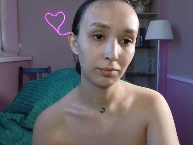 dlllvi live cam on BongaCams