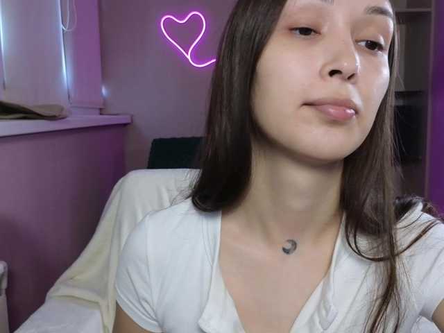 dlllvi live cam on BongaCams