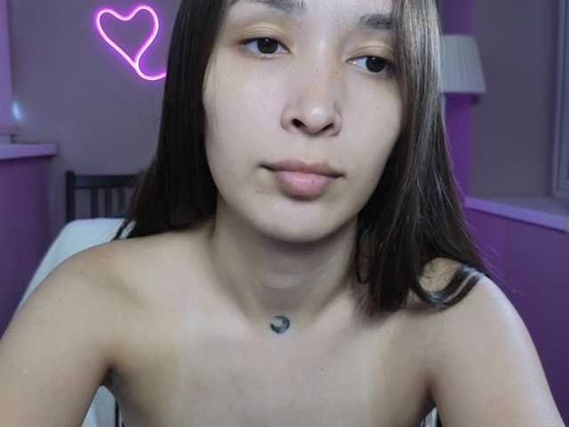 dlllvi live cam on BongaCams