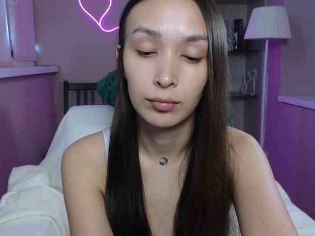 dlllvi Live Webcam on BongaCams