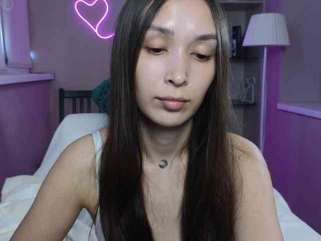 dlllvi Live Webcam on BongaCams