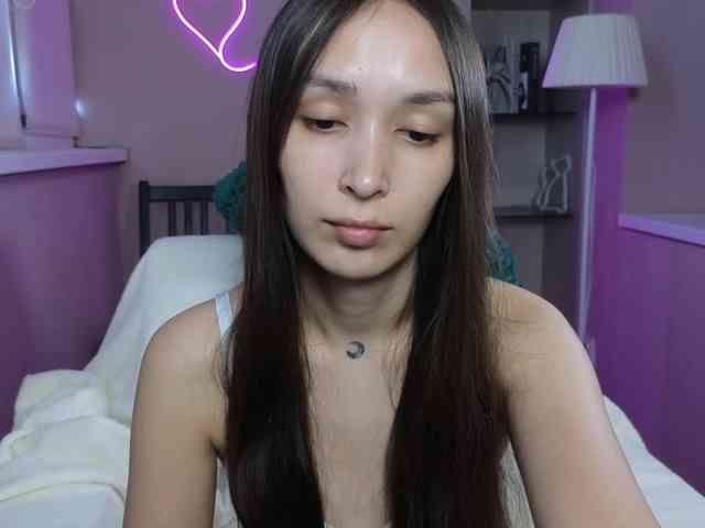 dlllvi Live Webcam on BongaCams