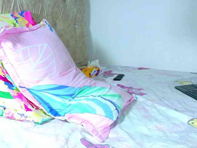 Greys20 Live Webcam on BongaCams