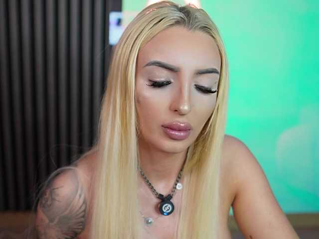 obscenexxx live cam on BongaCams