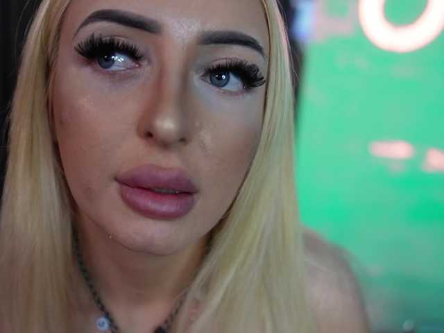 obscenexxx live cam on BongaCams