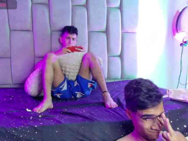 Desire4duo Live Webcam on BongaCams