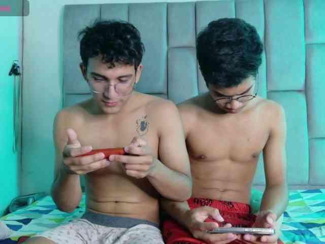 Desire4duo Live Webcam on BongaCams