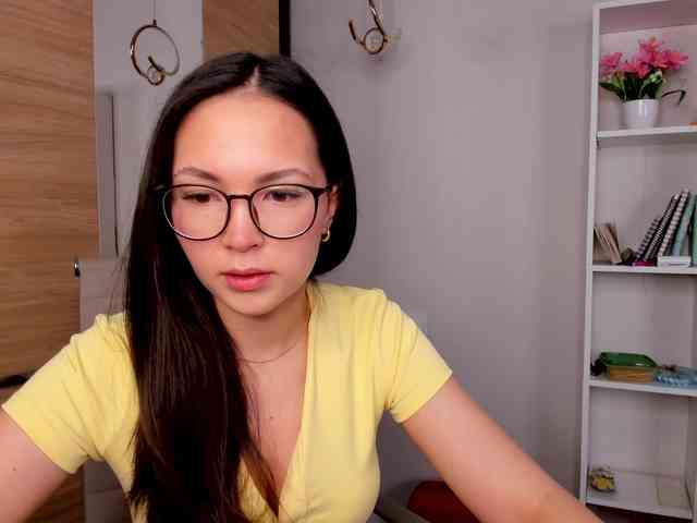 elina-syui webcam