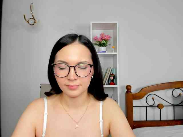 elina-syui webcam