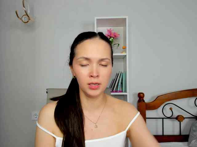 elina-syui webcam