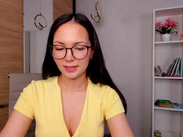 elina-syui webcam
