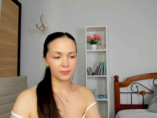 elina-syui webcam