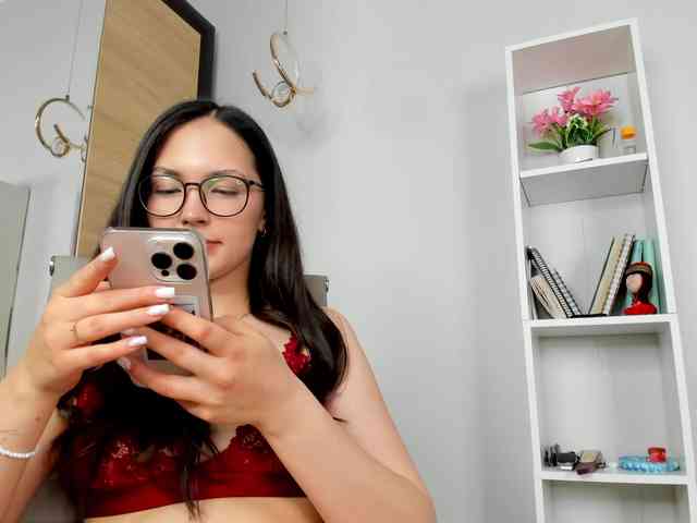 elina-syui webcam