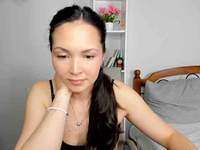 elina-syui webcam