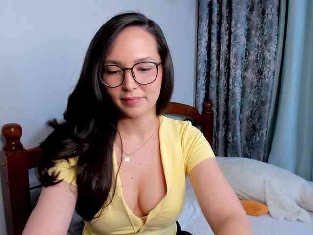elina-syui webcam