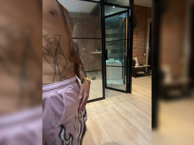 OlyaCharme live cam on BongaCams